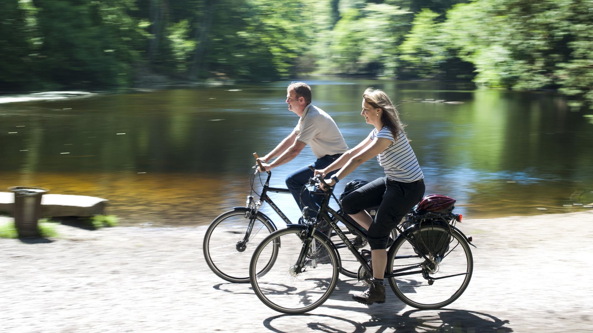 Wandern & Radfahren, Kanutouren & Kletterparks, Golfplätze & Ballonfahrten, Motorradtouren, Reitwege & Inline Skaten